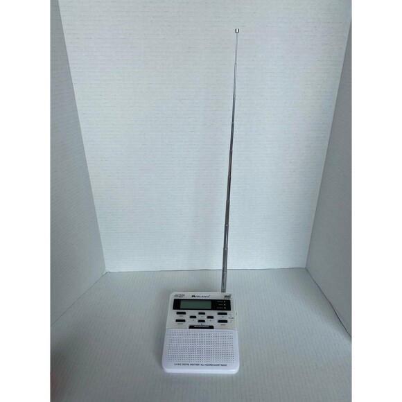 Midland WR-100 Emergency Radio - Picture 1 of 9